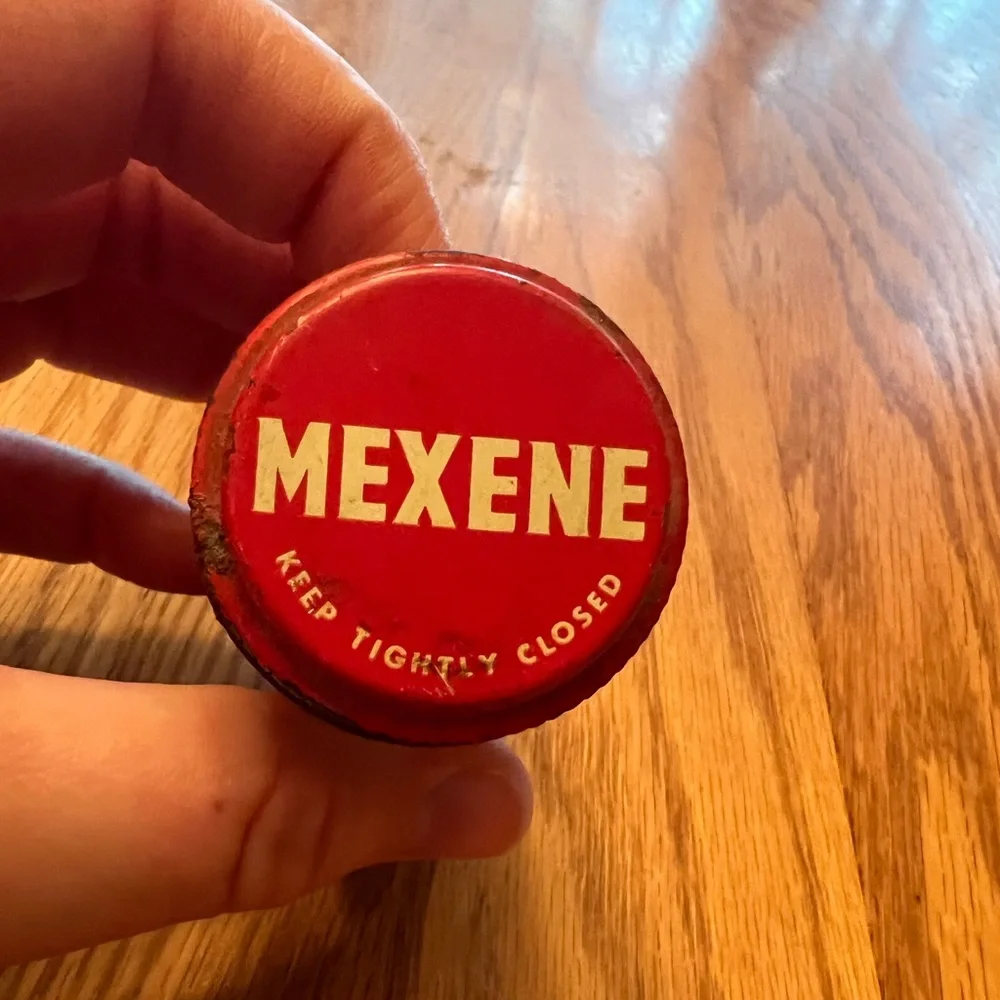 Vintage 1950s Mexene Chili Powder Container